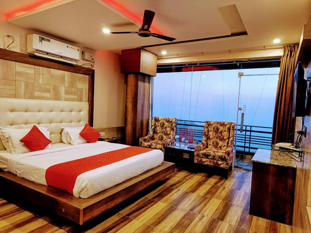 King Castle Mcleodganj-Centrally Heated And Air Cooled- Near Mall Road - Free Parking Дармсала Екстер'єр фото