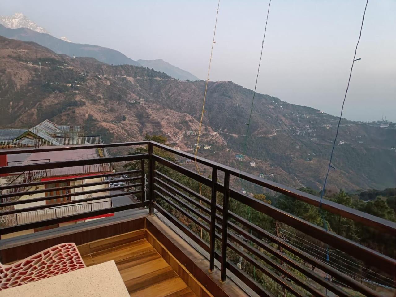 King Castle Mcleodganj-Centrally Heated And Air Cooled- Near Mall Road - Free Parking Дармсала Екстер'єр фото